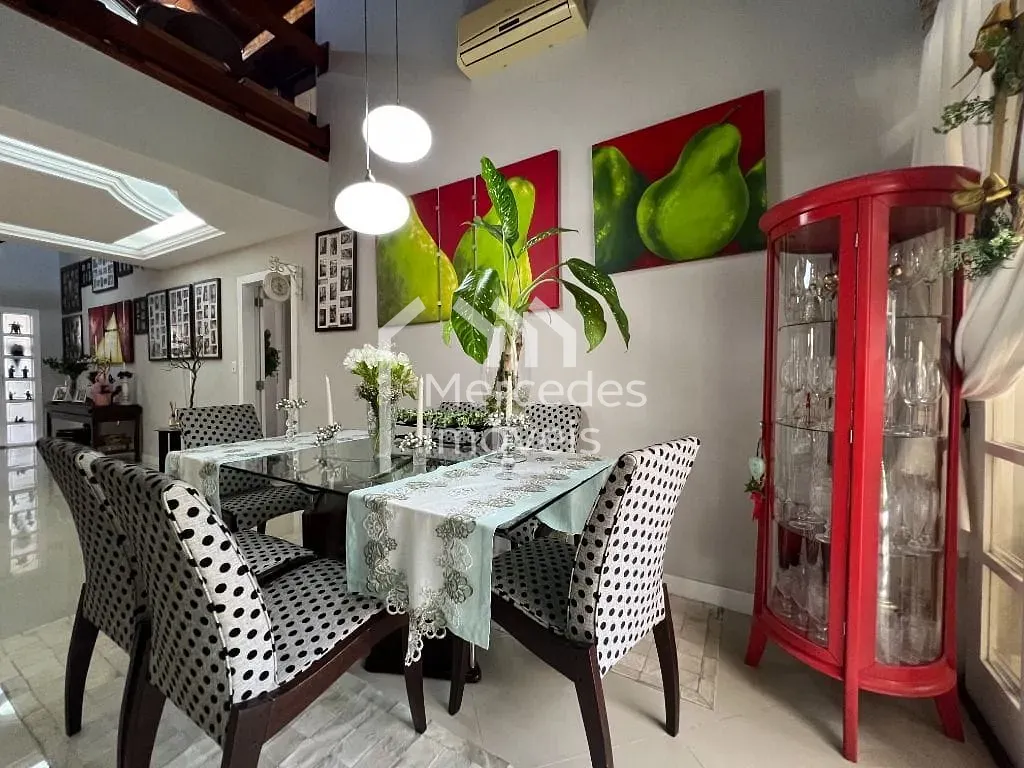 Foto 20 de Casa com 1 suíte + 2 dormitórios à venda, 222 m² por R$ 1.600.000,00 - Dom Bosco - Itajaí/SC