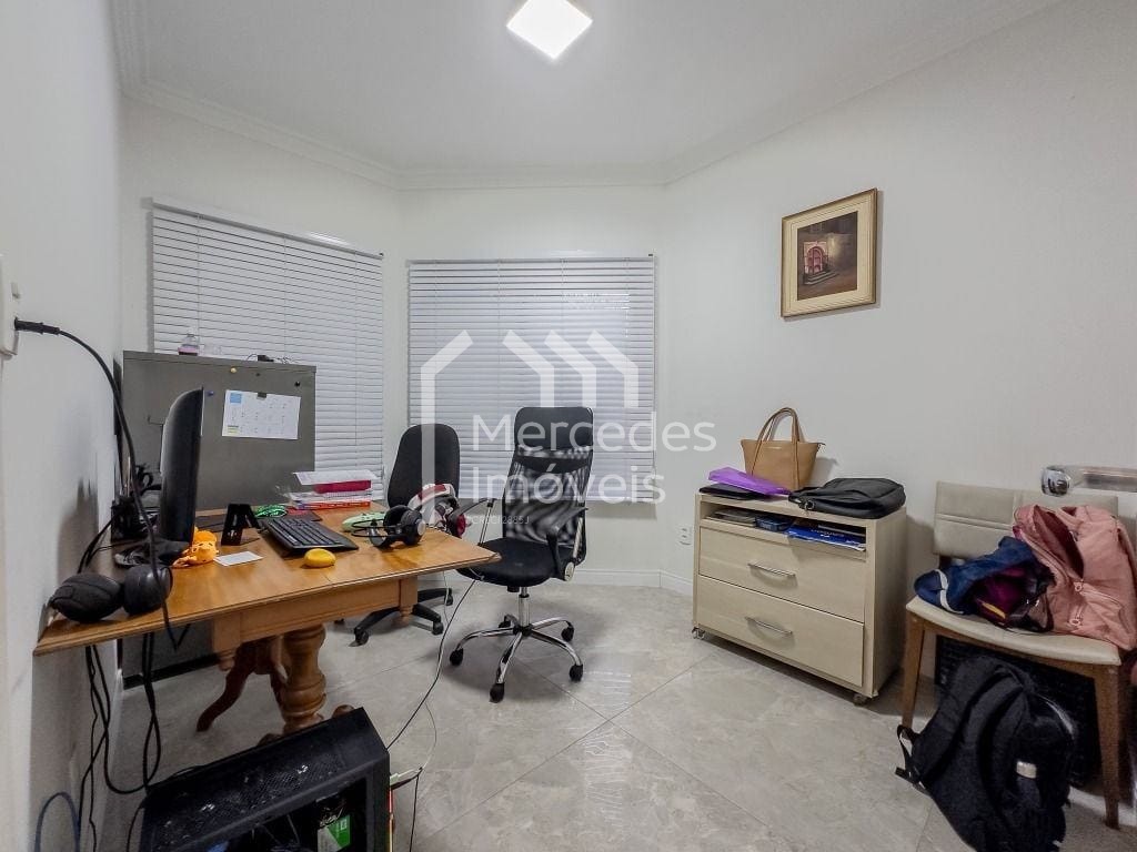 Foto 11 de Casa 4 suítes à venda · Fazenda, Itajaí