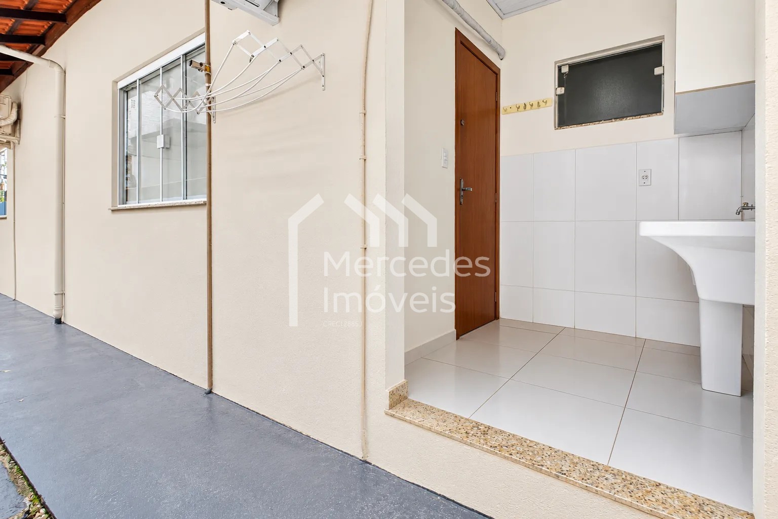 Foto 19 de Casa mobiliada com 3 dormitórios e amplo pátio na Praia Brava, Itajaí