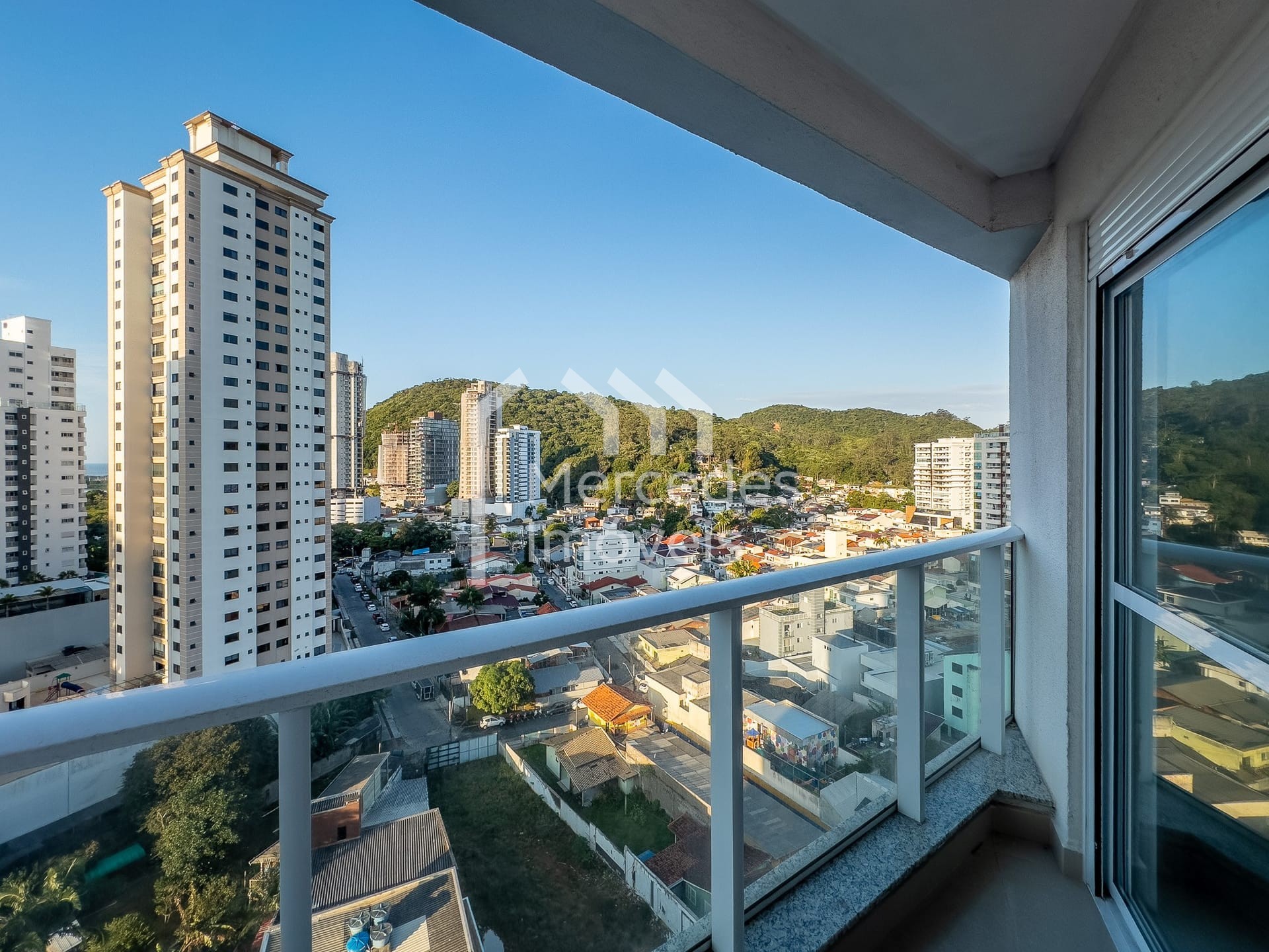 Foto 6 de Apartamento 2 suítes à venda · Fazenda, Itajaí · YOU NEW STYLE