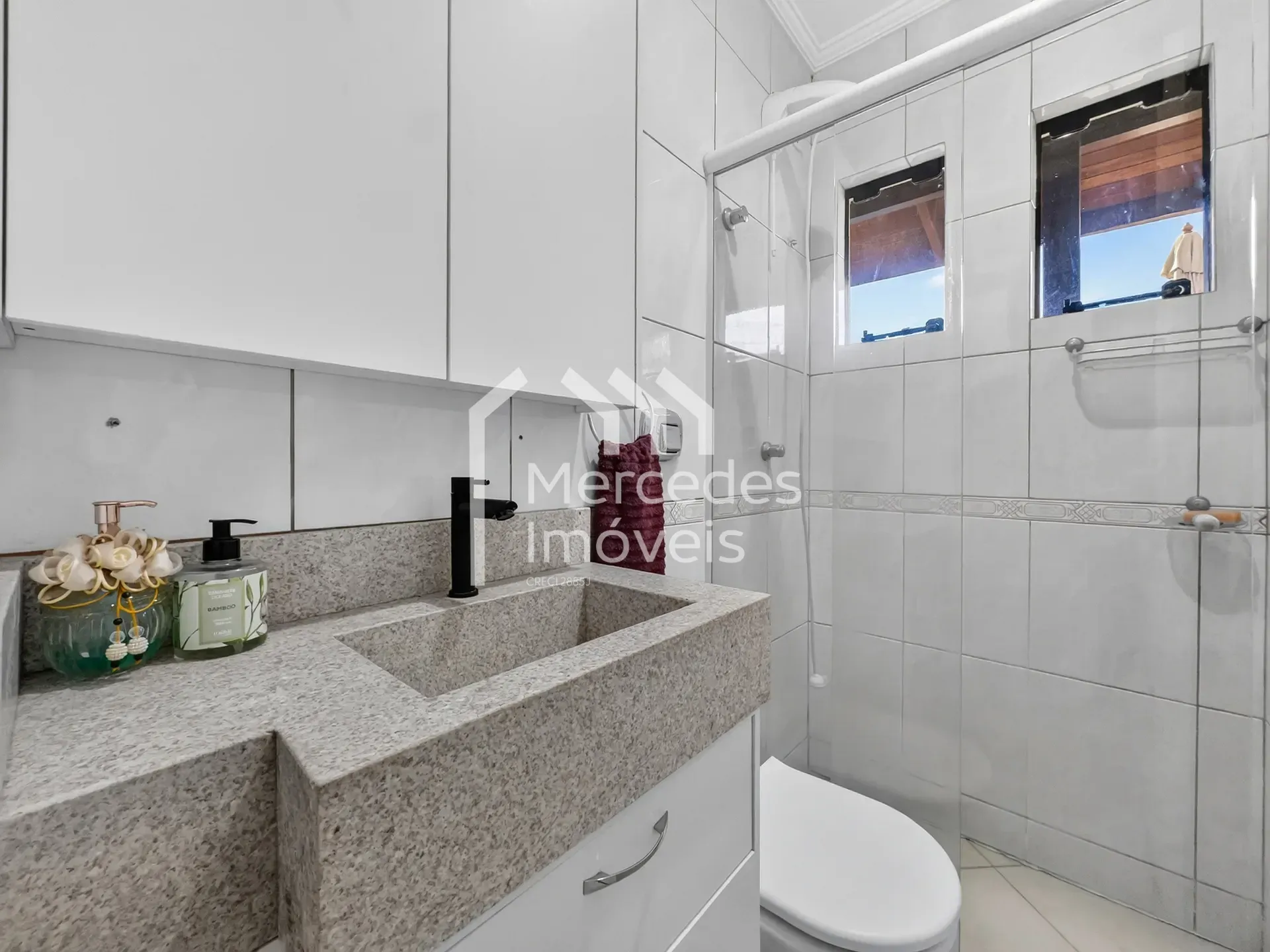 Foto 25 de Casa com 3 suítes + 1 dormitório à venda, 350 m² - Ariribá - Balneário Camboriú/SC