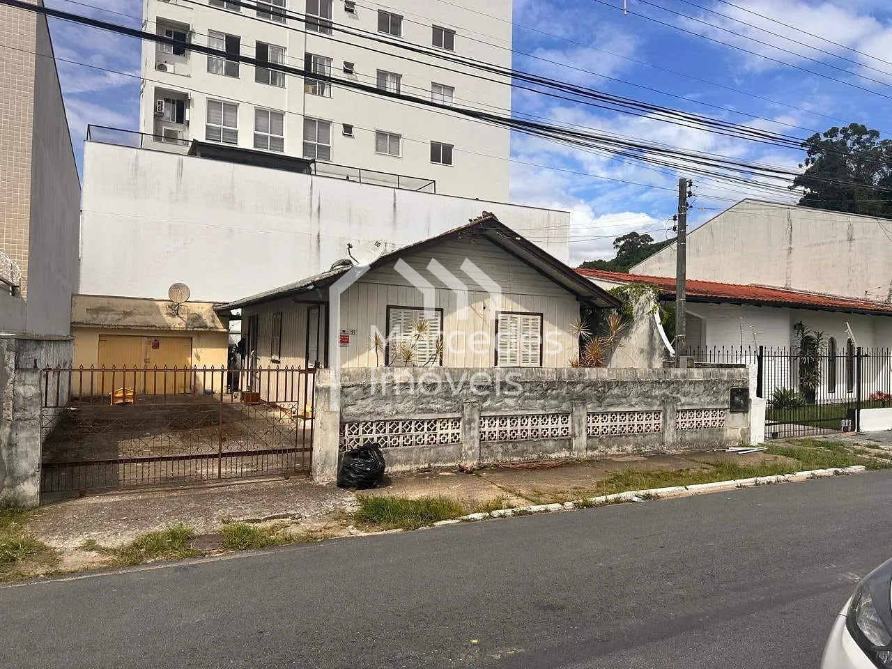 Foto 4 de Terreno com casa de madeira à venda, Fazenda, Itajaí, SC