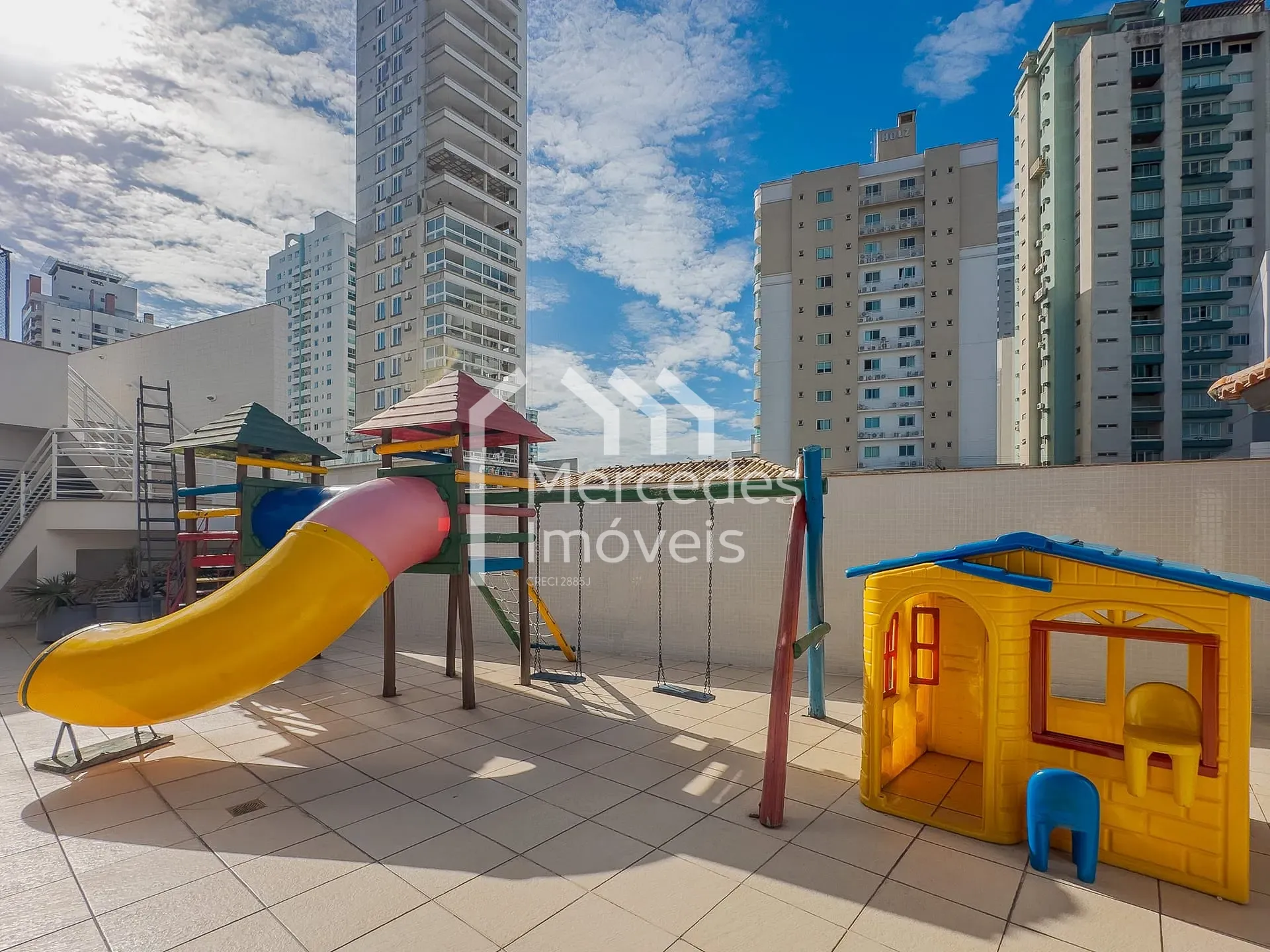 Foto 27 de Apartamento com 3 suítes, 2 vagas para locação, Centro, Itajaí, SC