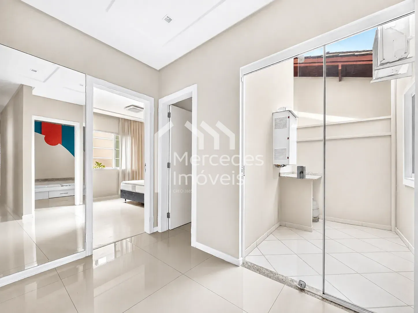 Foto 13 de Casa mobiliada para alugar com uma suíte mais 2 quartos, Bairro São João, Itajaí, SC R$7,300 + Taxas