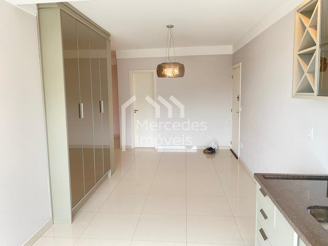 Foto 3 de Apartamento 1 suíte + 2 dorms à venda · Fazenda, Itajaí · VILA DO VERDE