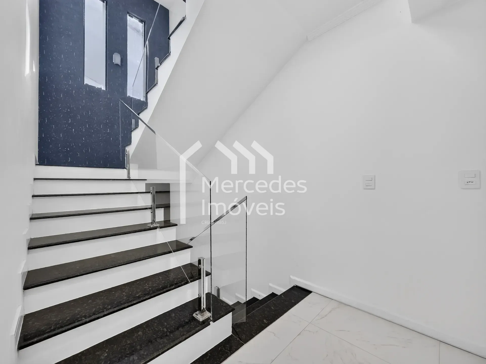 Foto 10 de Casa com 3 suítes + 1 dormitório à venda, 350 m² - Ariribá - Balneário Camboriú/SC