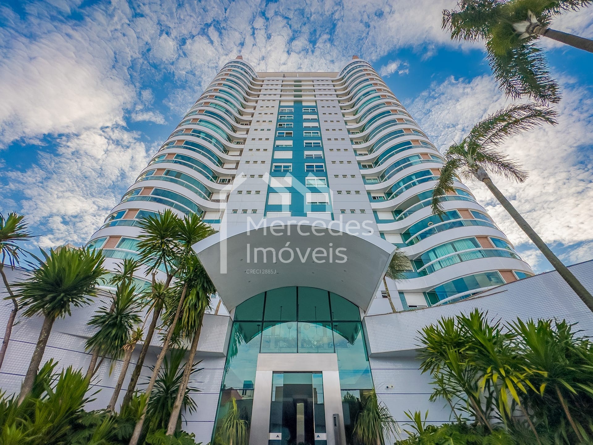 Foto 39 de Apartamento 3 suítes para alugar · Centro, Itajaí