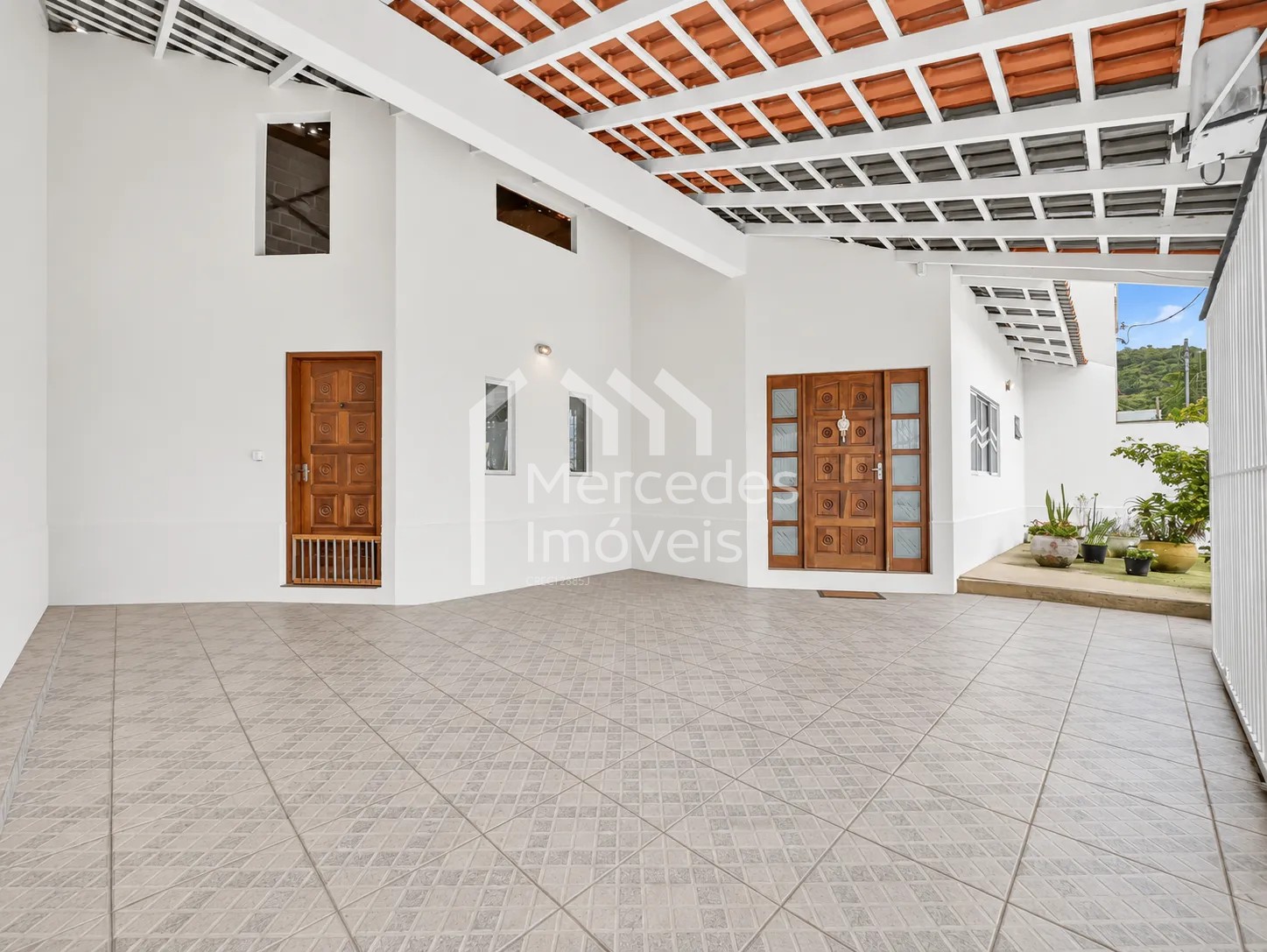 Foto 2 de Casa com 4 dormitórios e piscina na Fazendinha, Itajaí