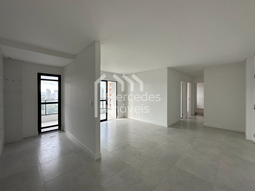 Foto 3 de Apartamento 1 suíte + 2 dorms à venda · Vila Operária, Itajaí · Residencial Maggiore