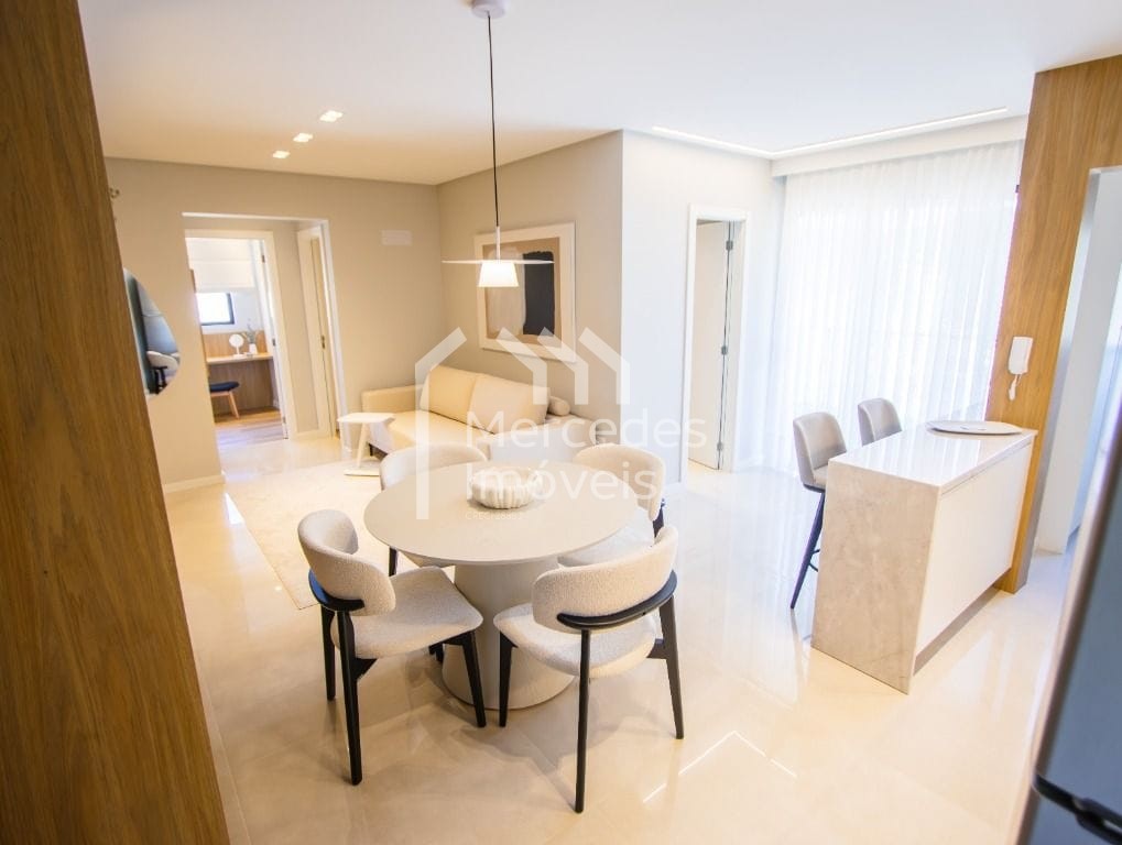 Foto 2 de Apartamento 2 suítes à venda · Fazenda, Itajaí · LAGO MORAINE · 73 m²