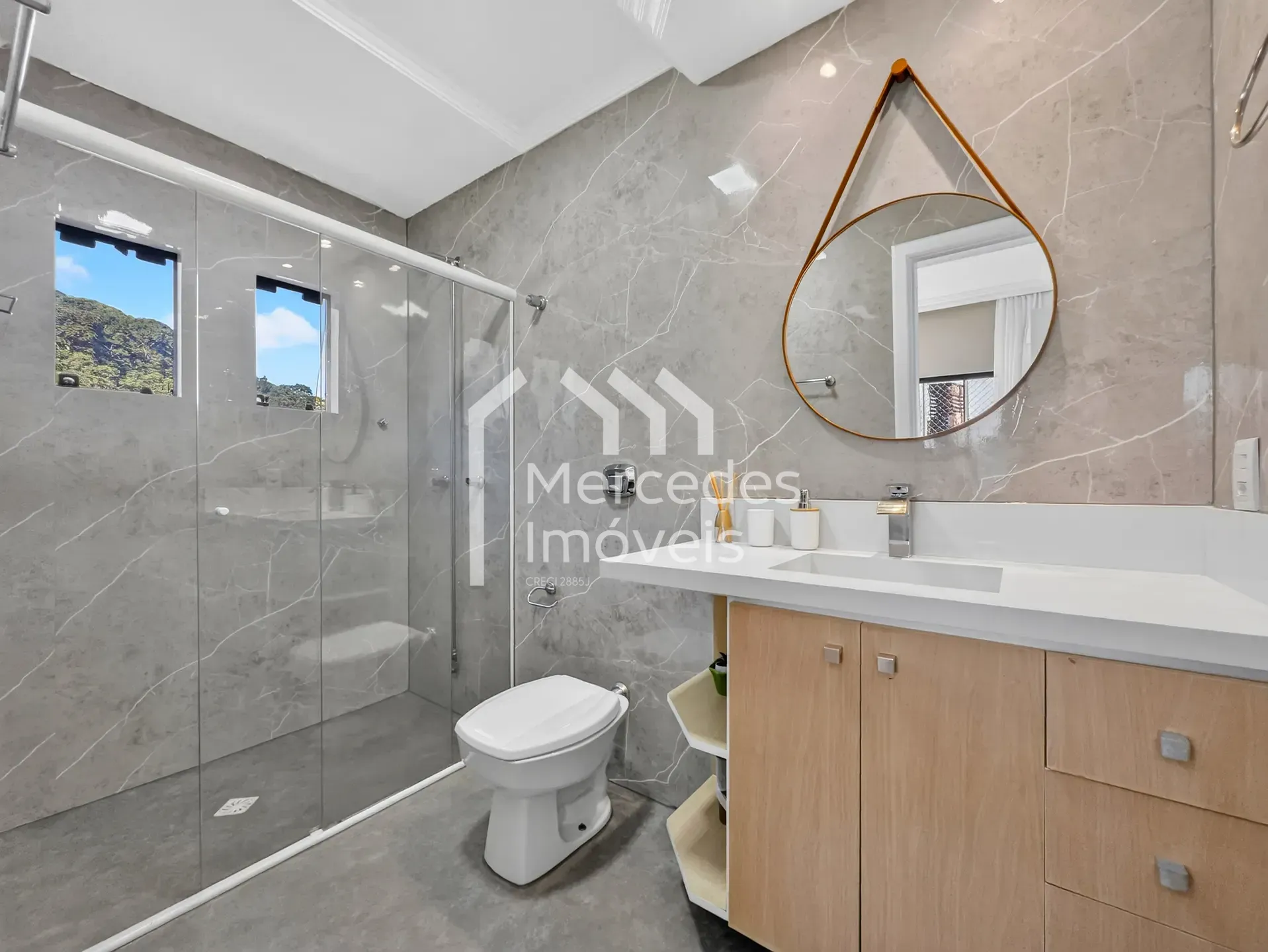 Foto 15 de Casa com 3 suítes + 1 dormitório à venda, 350 m² - Ariribá - Balneário Camboriú/SC