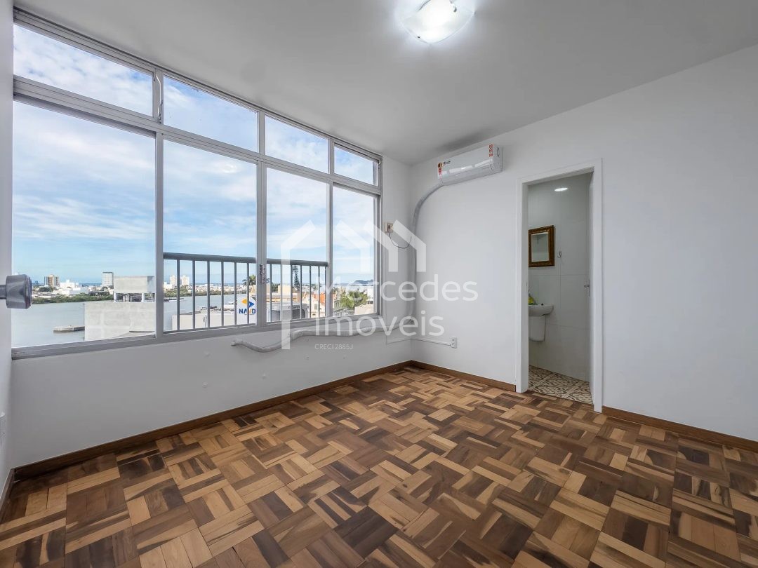 Foto 10 de Sala comercial para alugar · Centro, Itajaí · Ed. Genésio Miranda Lins