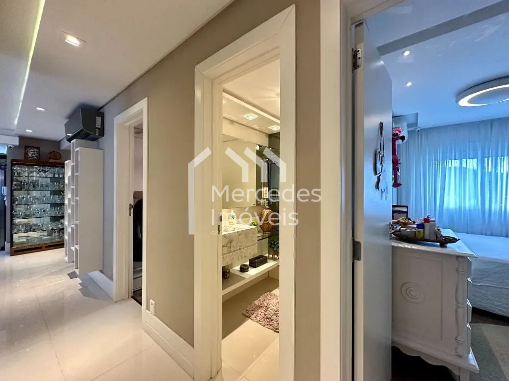 Foto 23 de Apartamento mobiliado com 1 suíte e 2 demi suites, à venda, 118 m² - Praia Brava - Itajaí/SC