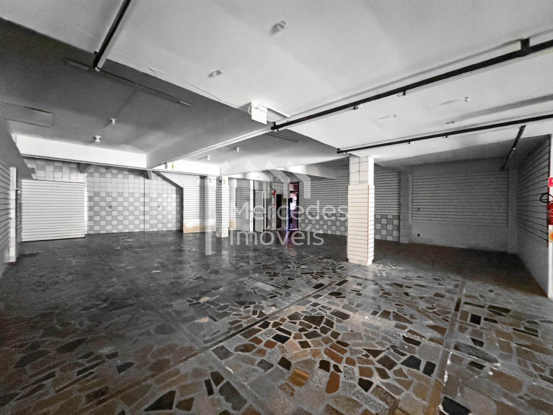 Foto 2 de Sala comercial para alugar · Centro, Itajaí · 272 m²
