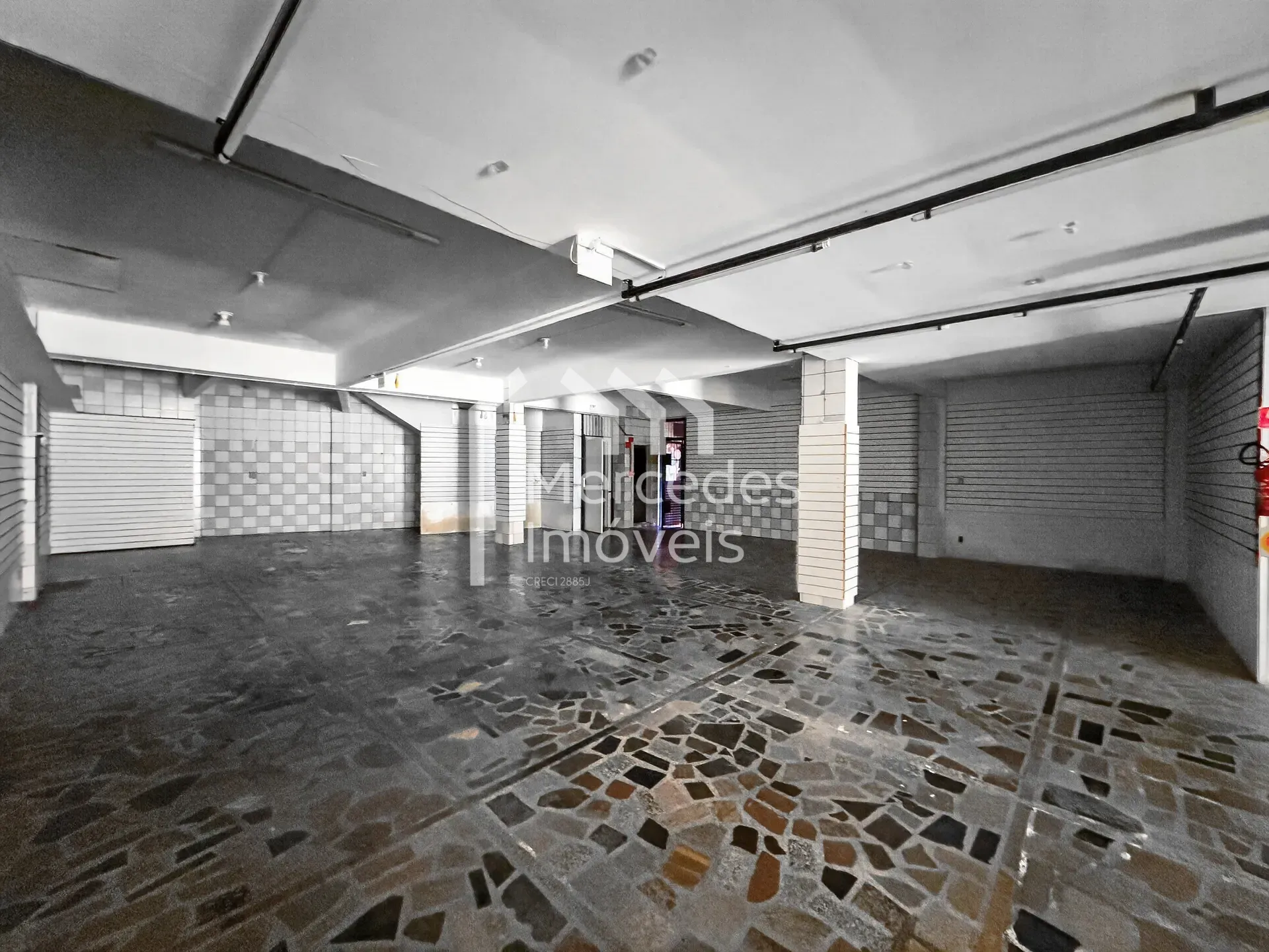 Foto 2 de Sala térrea para locação com 272 m², Centro, Itajaí, SC
